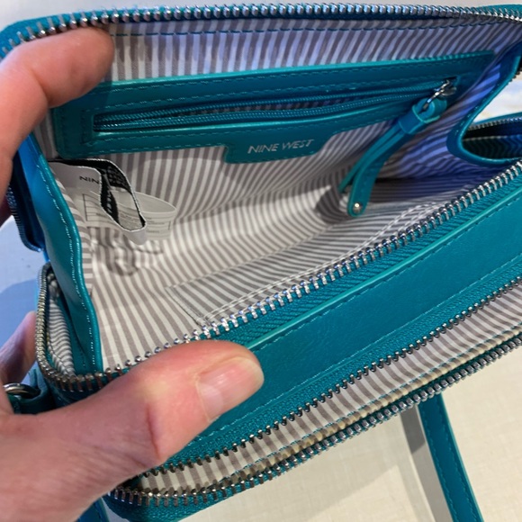 Vibrant Teal Nine West Bag - Picture 5 of 6